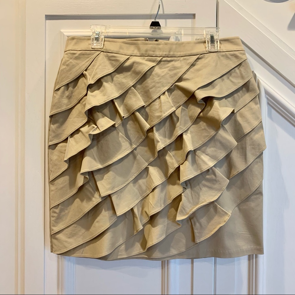 New York & Comp Tan Khaki Ruffled Golf‎ Skirt 10